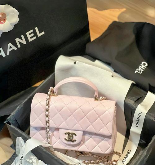 香奈儿漆皮cf包回收价格是多少？